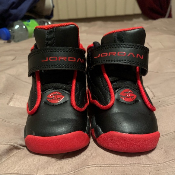 Red&black Air Jordan toddler shoes - Picture 2 of 3
